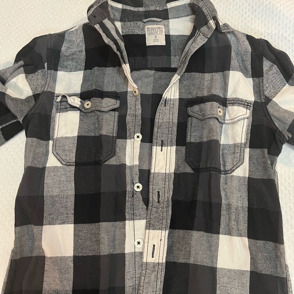 Flannels Of All Shape And Sizes - Picture 9 of 9